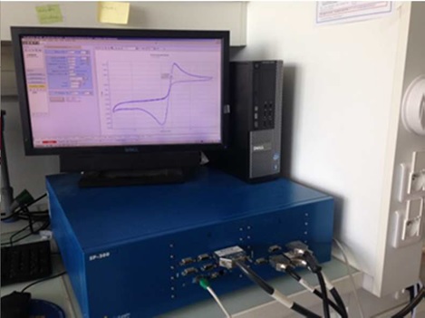 Picture of a electrochemical  potentiostat from Biologic Science Instruments